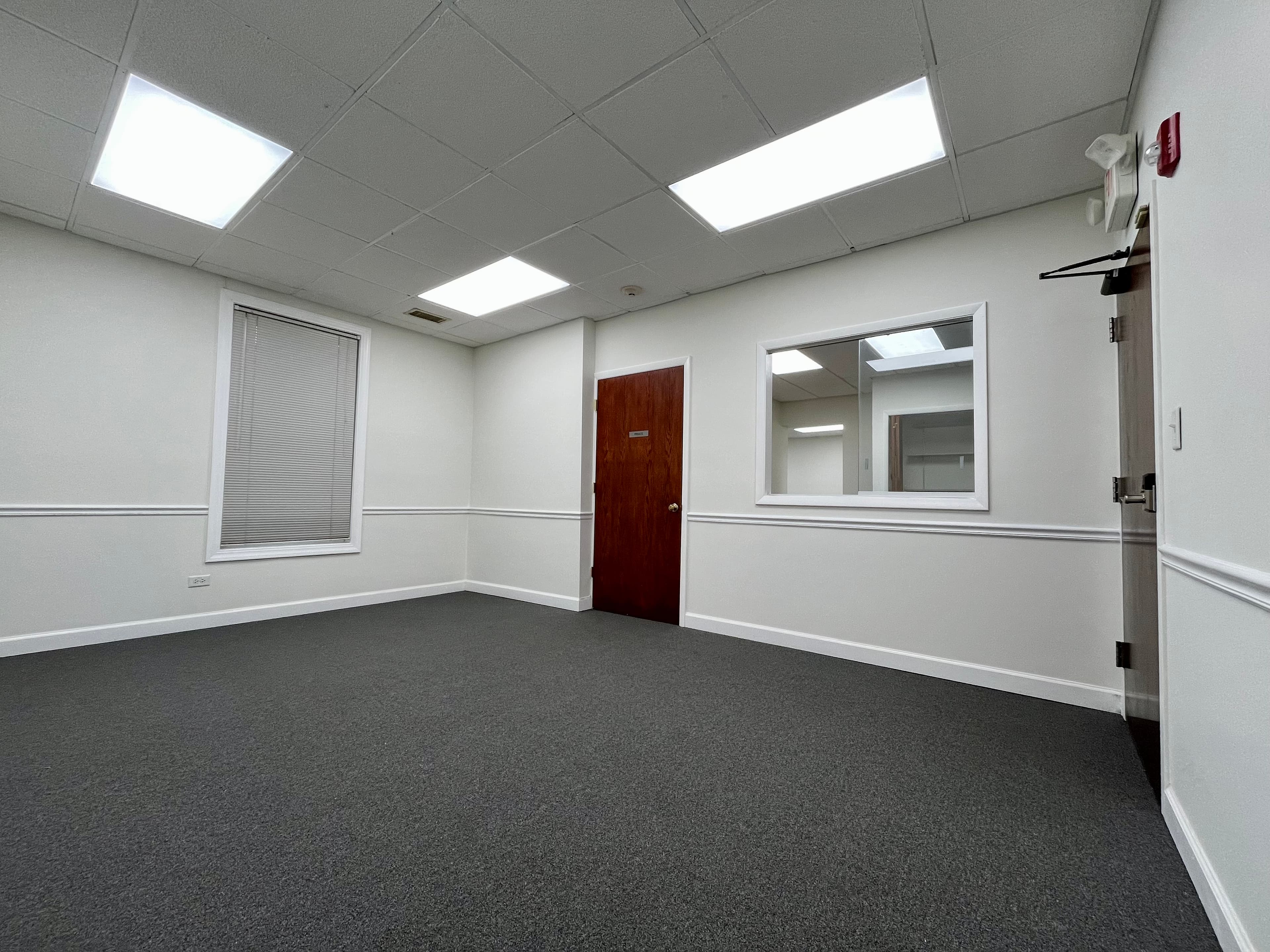 Office Suite with Reception — 1,188 SF Office